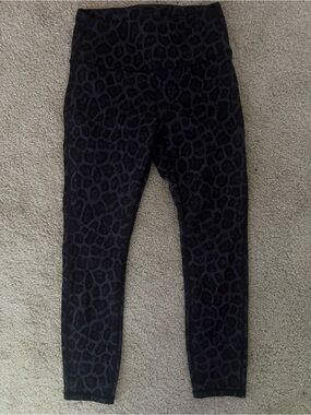 NWOT women’s medium leopard print leggings